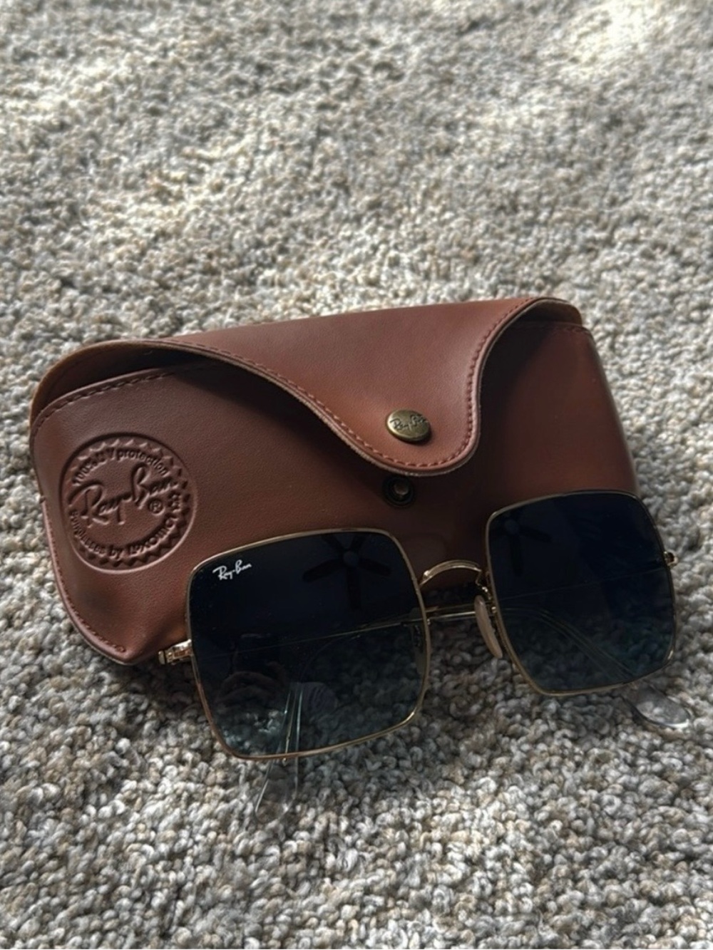 Ray-Ban Square 1971 Classic Sunglasses
